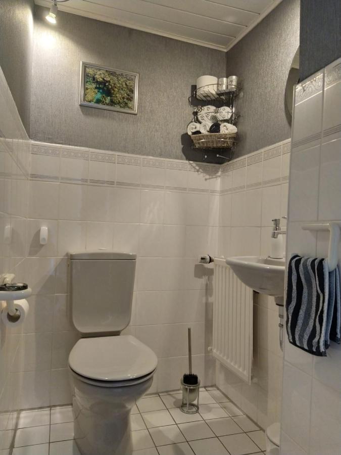 Ferienhaus Treis Neef Экстерьер фото