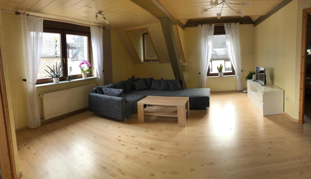 Ferienhaus Treis Neef Экстерьер фото